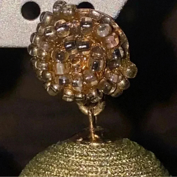 Vintage Beaded Pierced Earrings Goldtone - Picture 3 of 5